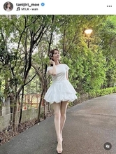 谷尻萌アナ、ミニ丈白ワンピで魅せるスタイルに「もはやフェアリー」「白鳥の湖みたい」
