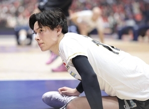 【バレー男子】運命の日韓戦　日本は石川祐希、高橋藍らスタメン　ロス五輪王手へ…アジア選手権準決勝