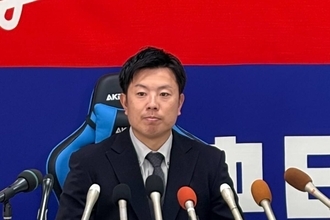 【中日】松葉貴大が球団一番乗りで契約更改　複数年契約で現状維持の推定１億円でサイン　工藤新監督の長寿秘けつで「１年でも長く現役でいられるように」