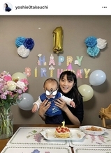 竹内由恵アナ、長男の１歳誕生日会「私の誕生日も近かったので、夫から花束をもらいました」