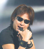 「浜田省吾、急性咽頭炎で全国ツアー愛媛公演を当日延期「深くお詫び申し上げます」」の画像1