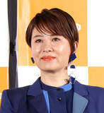 「「更にお綺麗に」鈴木砂羽、シンガポールでのショットに騒然「顔がスッキリしてます」「えっ！？別人級です！」」の画像1