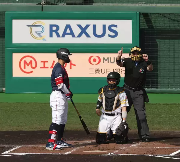 爆発から一転　侍打線が５回まで沈黙…前日１６安打１３得点→５回までノーヒット