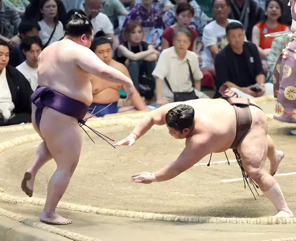 伯乃富士が苦しんで勝ち越し　「４連敗がきつかった」