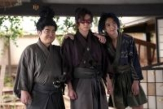 ＦＡＮＴＡＳＴＩＣＳ佐藤大樹「青影に扮していると『慧人ってイケメン』」＆木村慧人「こんな仮面が似合う人いない」テレ朝「赤影」第２シーズン、今夜から放送へ