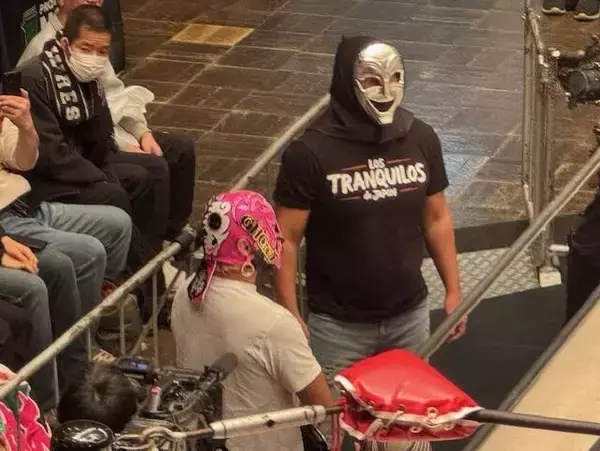 内藤哲也か…謎の銀仮面＆ＢＵＳＨＩがノア乱入…ＫＥＮＴＡ襲撃し新たな「Ｘ」投入宣言「俺と内藤とＸ…６人タッグで前哨戦やりませんか」…１・１１後楽園