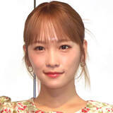 「川栄李奈、元宝塚の女優と密着２ショット　「２０２６年初雪は韓国」最新の姿に「いいね！」多数」の画像1