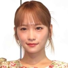 川栄李奈、元宝塚の女優と密着２ショット　「２０２６年初雪は韓国」最新の姿に「いいね！」多数