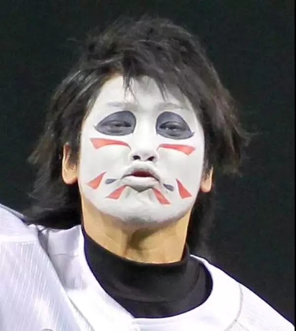 顔面に異変…樽美酒研二のイケメン素顔が「大変な事に」「大丈夫？」「心配です」原因不明→昨年検査