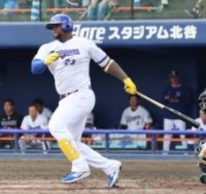 【中日】新外国人ミゲル・サノーが初実戦で左前打マーク　２打席で交代も攻守でアピール