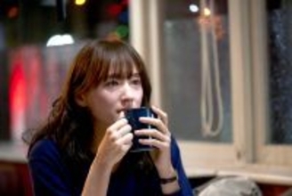 綾瀬はるか「泣き過ぎたからもう１回ということもありました」感動の実話を映画化　場面写真公開