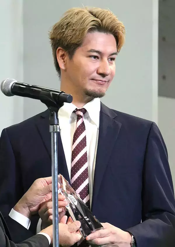 ＪＯＹ「元々健康とか美とかに疎かったけど、家族のおかげで受賞できた」１９年ｍａｉと結婚＆２０年第１子誕生…Ｍｅｎ’ｓ　Ｂｅａｕｔｙ　アワード表彰式