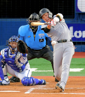【巨人】坂本勇人、後半戦初スタメンでヒット＆フル出場「体がつっちゃって情けないですが久々に野球やったなと」