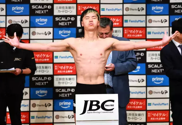 【ボクシング】那須川天心「今回はロックでいく」忌野清志郎Ｔシャツ着用　井上拓真との再戦へ「俺が主人公ですから。やってやるよ」