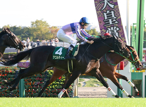 【サウジアラビアＲＣ】アゴルディーノが差し切りＶ　ガッツポーズの横山和生騎手「自然と出てしまいました」　エフフォーリア産駒重賞初Ｖ