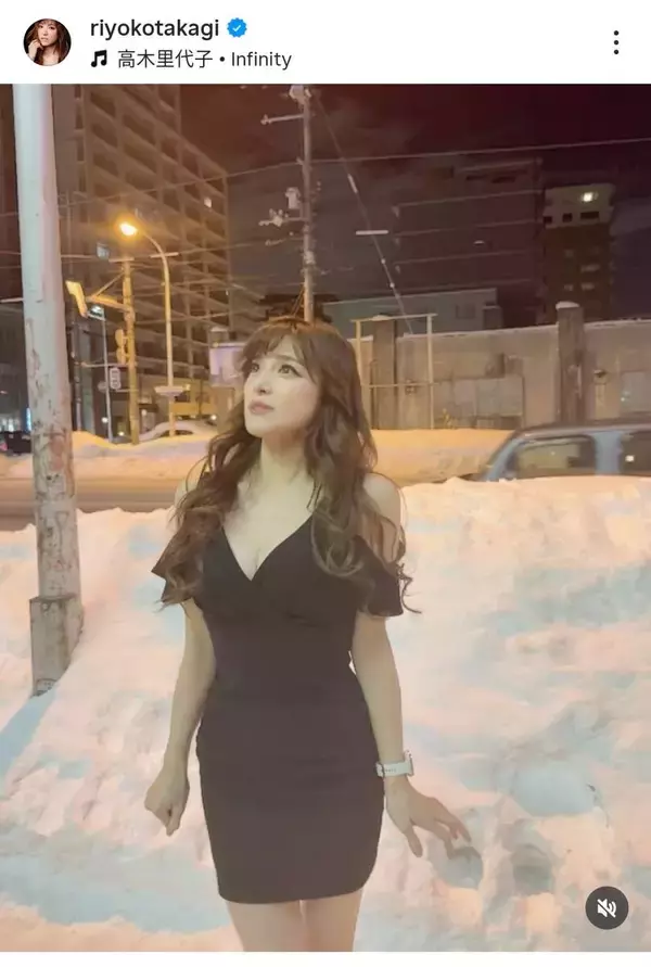 元「ＴＨＥ　ＴＩＭＥ，」ピアニストの美スタイルに騒然「寒くてきーもち良かった！笑」高木里代子に絶賛