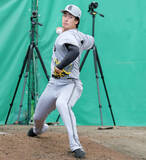 「【巨人】テーマは“イン攻め”！西舘勇陽「気が済むまで投げました」」の画像1