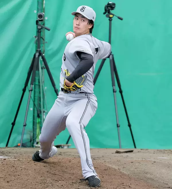 【巨人】テーマは“イン攻め”！西舘勇陽「気が済むまで投げました」