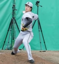 【巨人】テーマは“イン攻め”！西舘勇陽「気が済むまで投げました」