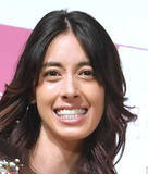 「森泉、愛鳥が「ずーとこれやってます」交互に口を大きく開く愉快な姿に「最高の時間」「自然体の泉さん」の声！」の画像1