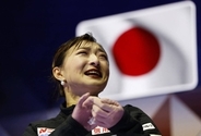 【世界フィギュア】坂本花織「ベリーベリーハッピー！！」な４度目Ｖ　４年ぶり自己新で有終の美、歓喜の涙で現役生活に別れ「ここで最後滑れたことをうれしく思う」
