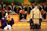 「５月末で閉館の大阪松竹座　さよなら公演「御名残五月大歌舞伎」開幕　華やかな「寿式三番叟」で幕開け」の画像1