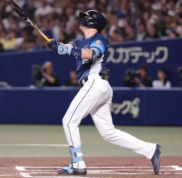 【西武】これぞ４番！神助っ人ネビンが逆転の１１号３ラン　前日サヨナラ負けの重い空気吹き飛ばす