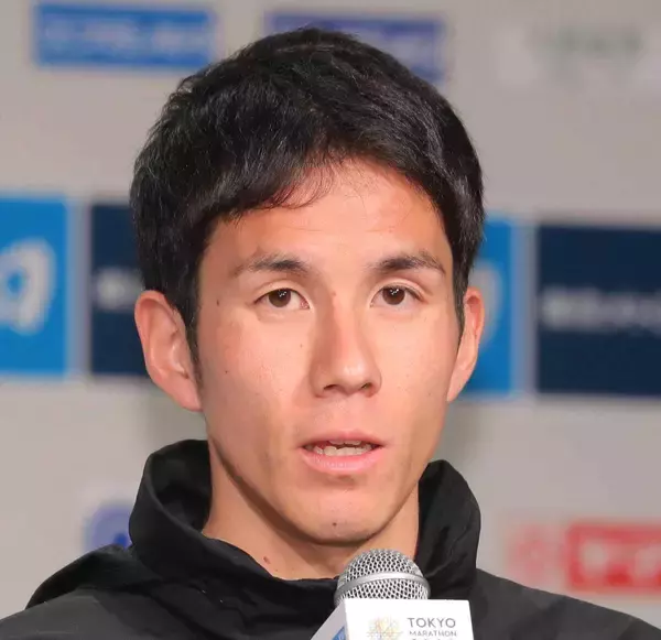 ロンドン五輪代表の佐藤悠基が「実業団選手として一区切り」　恩師の両角速総監督「名を残し、時代をつくった」