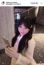 「音楽聴きながらお散歩するのだ〜いすきゅん」≠ＭＥ櫻井もものコーデショットが「お姫様すぎるかわいい」と話題