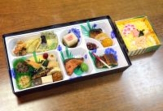 福間香奈女流名人＆西山朋佳女流二冠、勝負飯は同じ「慶祝・法要折詰め」…昨年の“逆配膳”は起こりえず