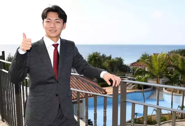【楽天】 ドラ１右腕・藤原聡大が沖縄入り「結果を出して１軍に勝ち残ること」新人は５選手が１軍キャンプスタート