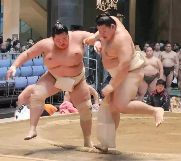 大関・琴桜が横綱・大の里に６勝８敗と奮闘　高級車＆ブティック前での稽古は「相撲の発展に繋がる」