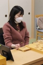 渡部愛女流四段、 第１子妊娠を発表　出産予定は６月後半　夫は野月浩貴八段