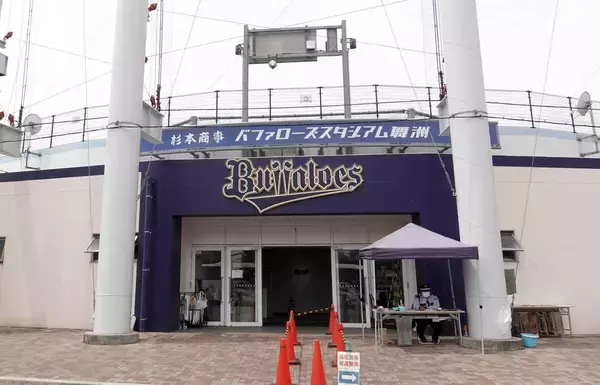 プロ野球で前代未聞の「暗黒コールドゲーム」視界不良でプレー続行は危険と判断　異例の理由に騒然…２軍オリックス・ロッテ戦