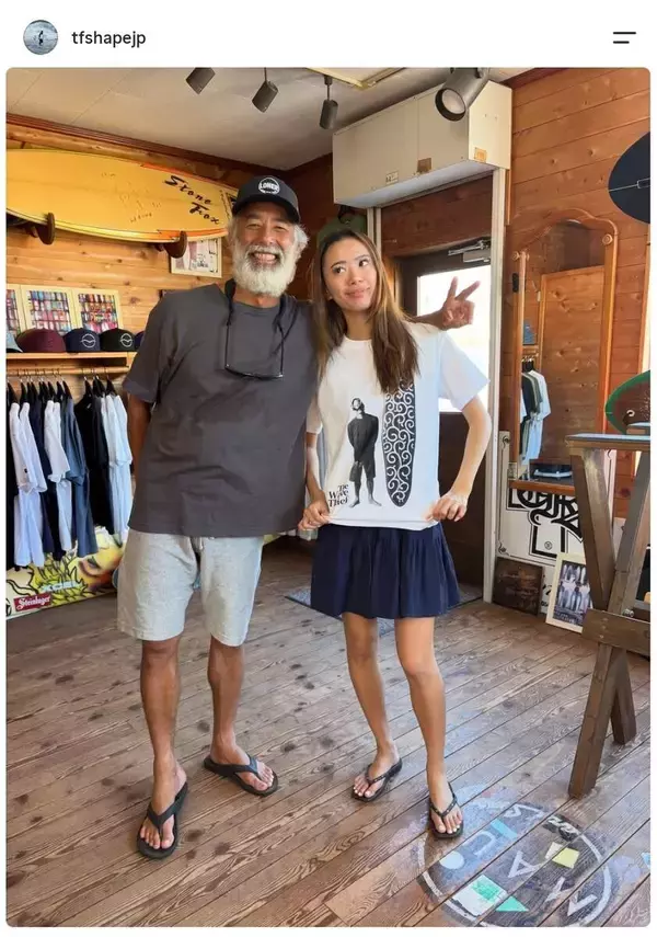 ５３歳・眞木蔵人　激変した現在の姿！「親子」２ショット「ナイス」「海が似合う」“２９歳下”の妹は芸能界入り