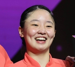 【卓球】張本美和が２種目勝利　女子ダブルスで早田ひなと組んで橋本帆乃香ペアに快勝　チャンピオンズ横浜の歓喜から３日　兄・智和も快勝発進…ＷＴＴ欧州スマッシュ