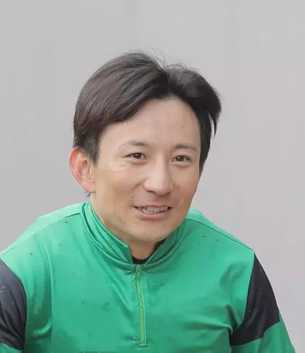 難波剛健騎手が小倉４ＲでＪＲＡ障害通算１０００回騎乗達成　「怖い思い、痛い思いもいっぱいしましたけど…」
