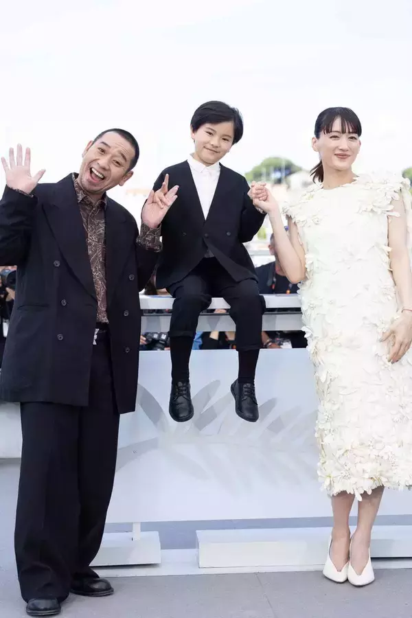 綾瀬はるか＆大悟　カンヌでフォトコールに参加　個別撮影はまさかの大悟だけかなわず　是枝裕和監督最新作「箱の中の羊」