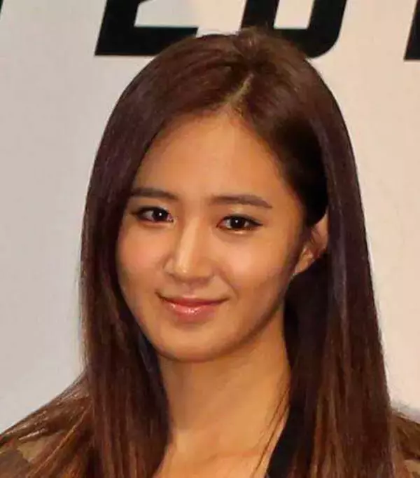 「少女時代」ユリ、ＳＭ　ＥＮＴＥＲＴＡＩＮＭＥＮＴとの専属契約満了　グループ活動は今後も継続予定