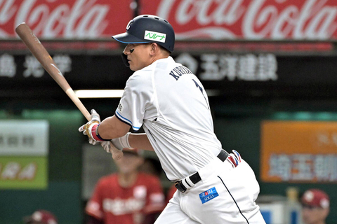 【西武】栗山巧が引退試合　第４打席にヒット　通算２１５２安打　会見での予告実現に本拠のファンは涙
