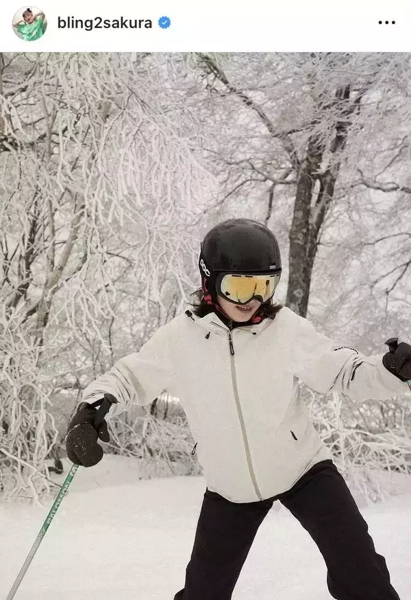 井上咲楽「１５年以上ぶり？」のスキー姿に「スポーツ何でもいけちゃうんだね！」「かわいいぜ」の声