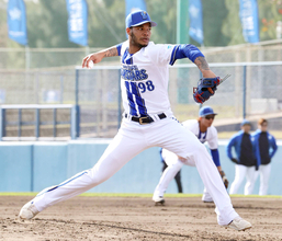 【ＤｅＮＡ】新外国人レイノルズとマルセリーノがともに１回無失点　新指揮官の“捕手目線”評価は？