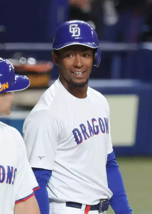 「【中日】ブライト健太が１軍の試合前練習に合流　連敗脱出へメンバー入れ替え　チーム随一のムードメーカーが流れ変える」の画像