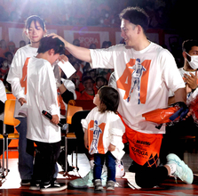 【Ｂリーグ】生まれつき心臓疾患のある長男の前で意地の３Ｐ３発　引退表明のＢ２ベルテックス静岡・ＰＦ加納誠也本拠ラストゲーム　