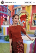 近藤千尋、タイトスカートの赤コーデにファンくぎ付け「似合ってて可愛い」「赤似合うー」