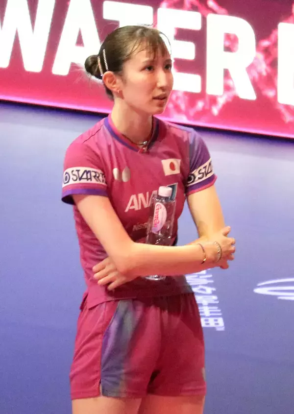 【卓球】早田ひな、世界１位の孫穎莎に２―４で準々決勝敗退　２Ｇ奪い返すも“壁”に阻まれる…シンガポール・スマッシュ