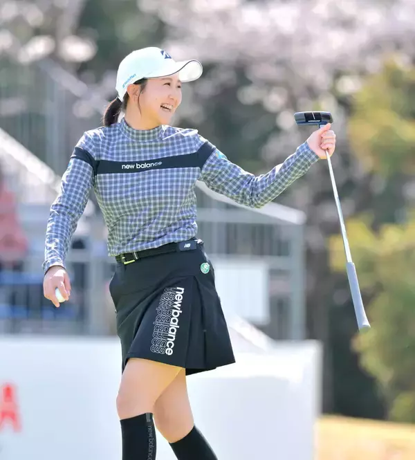 ルーキー伊藤愛華　１０位後退もプロ４戦目で初の予選突破「やっと開幕することができた」