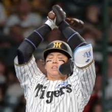 【阪神】梅野隆太郎が今季１軍初試合「再出発。この舞台で戦えるのは幸せなこと。結果で恩返しできるように」粘り強いリードで勝ち越し許さず