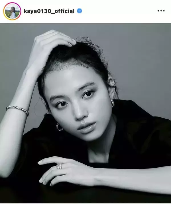 清原果耶　圧巻モノクロショットにＳＮＳ騒然「目を奪われちゃう」「やばい可愛すぎる」「麗しさに心震わせております」