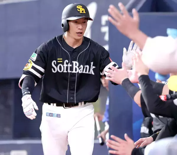【ソフトバンク】柳田悠岐が大差の９回に意地の５号ソロ　チームの投壊状態に「野手が助けるっていう気持ちが大事」